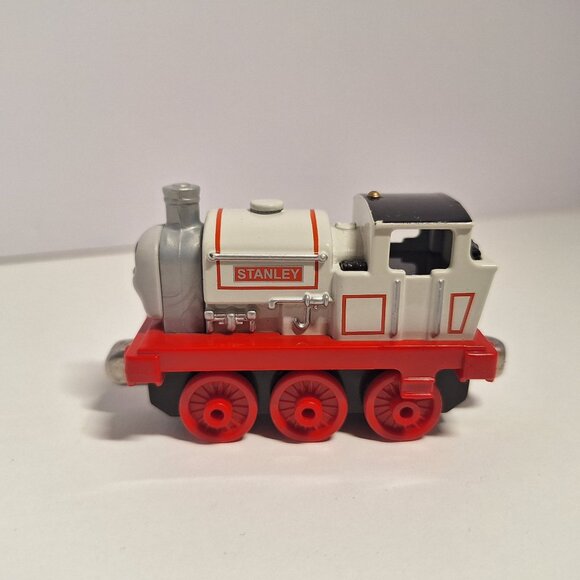 Stanley Thomas The Train 3" Take N Play Diecast Engine 2012 White Red Gray Black - Picture 4 of 7